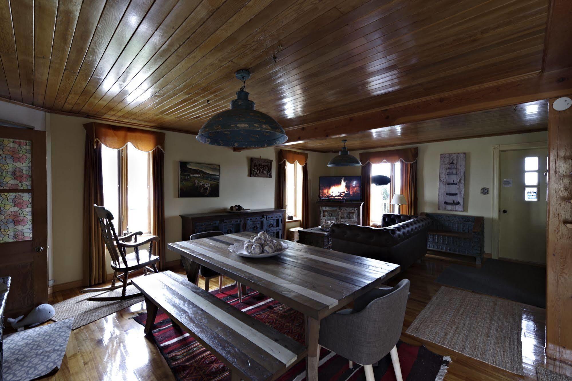 Gite Au Vieux Pommier Tadoussac Kültér fotó